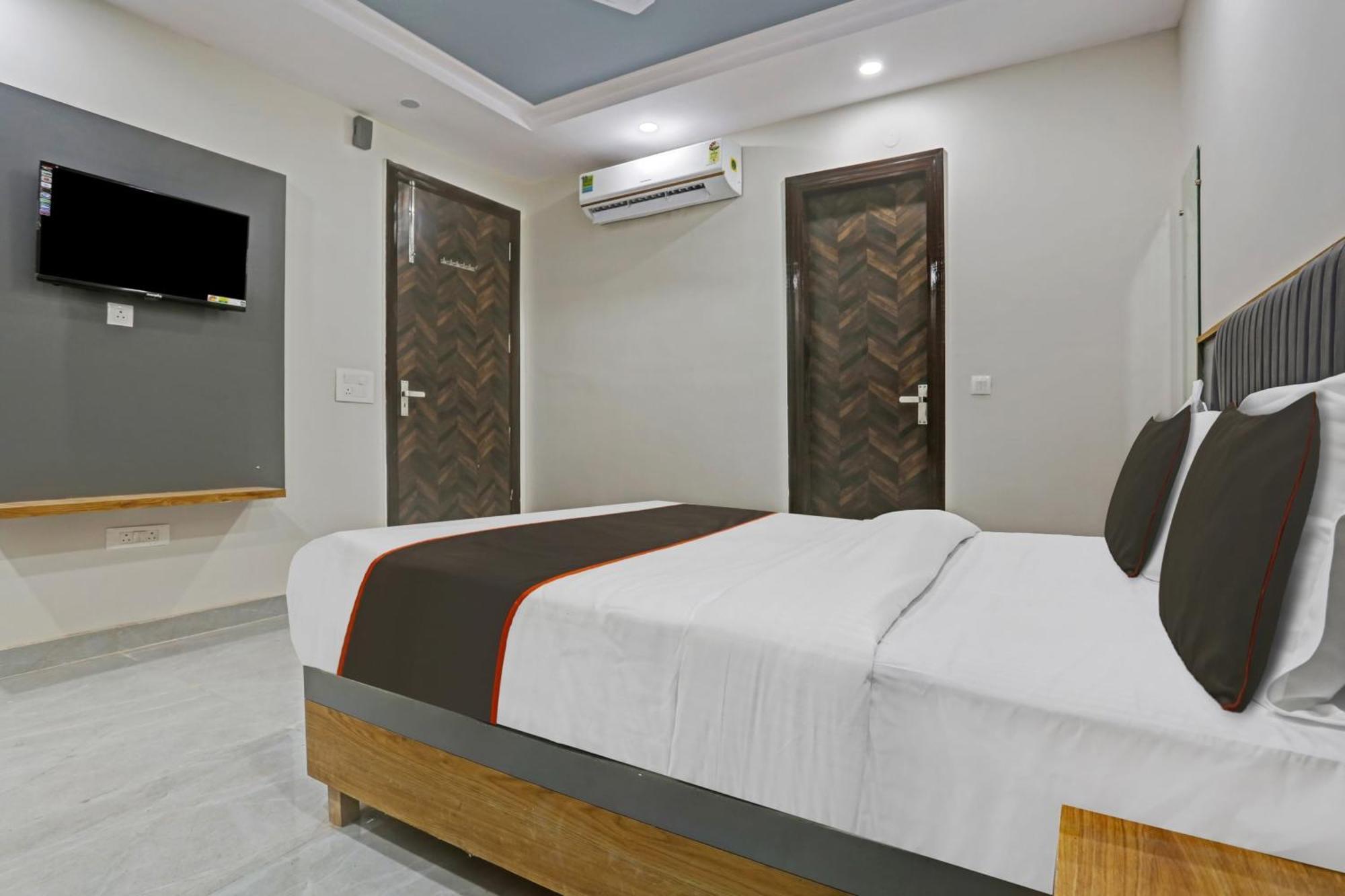 Hotel Townhouse Vip Grand Delhi  Esterno foto