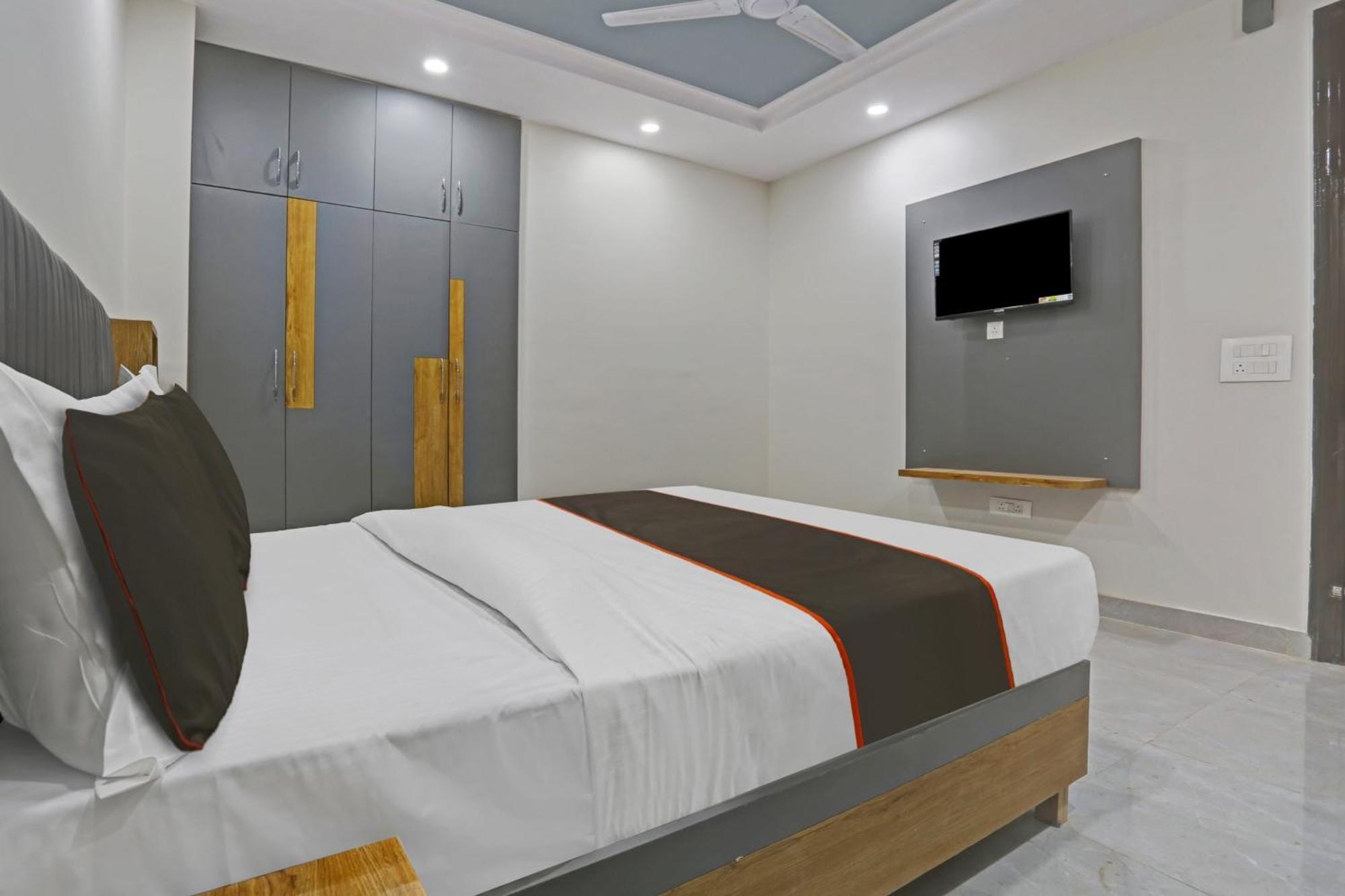 Hotel Townhouse Vip Grand Delhi  Esterno foto