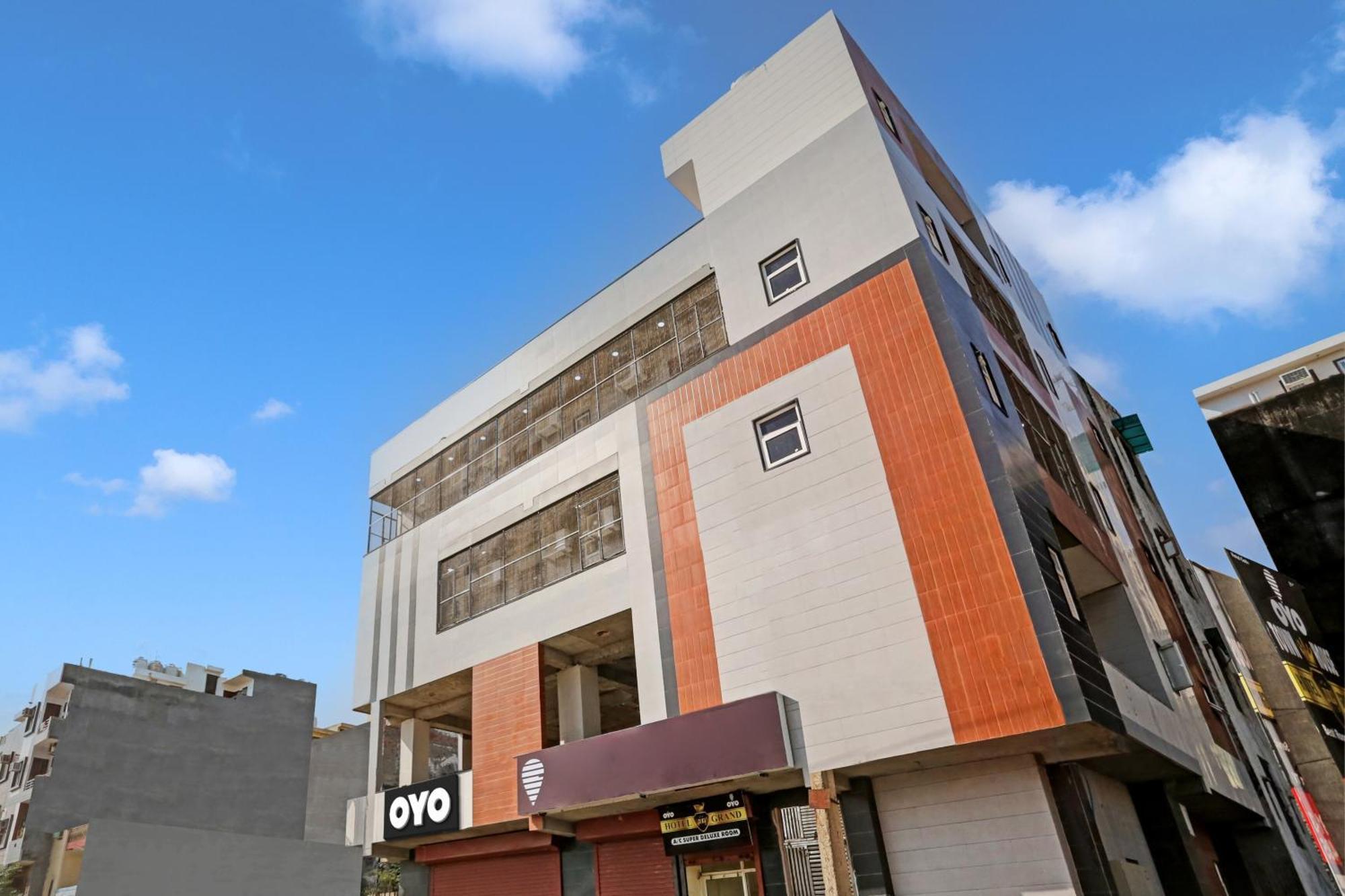 Hotel Townhouse Vip Grand Delhi  Esterno foto