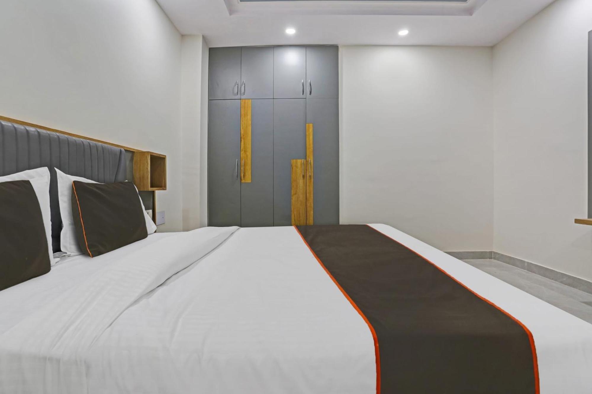 Hotel Townhouse Vip Grand Delhi  Esterno foto